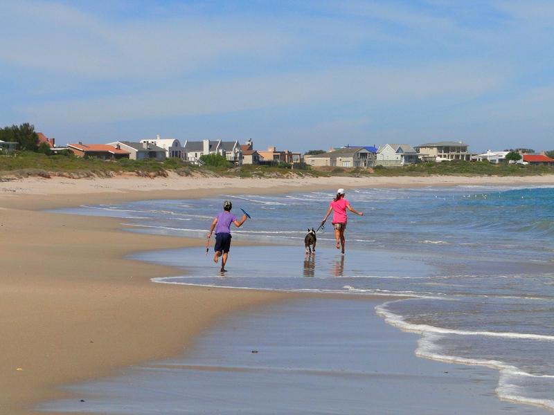 To Let 3 Bedroom Property for Rent in Britannia Bay Western Cape